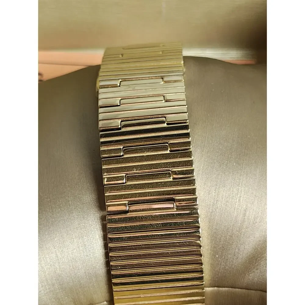 Nwt Wittnauer $550 WN3102 Store Display Men's Silver-Tone Dial Gold Watch